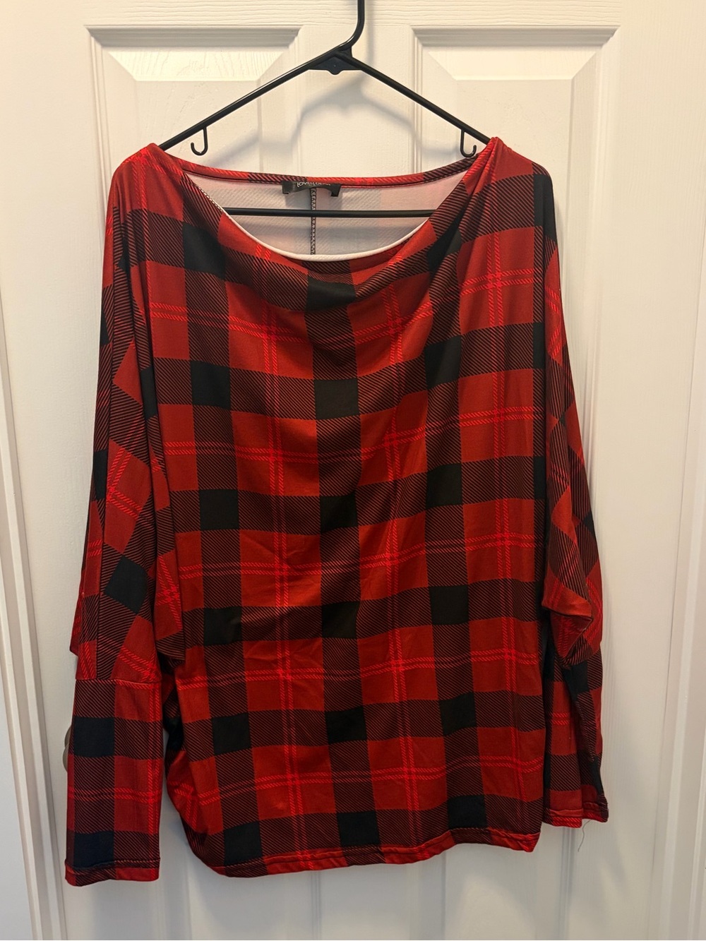 Women’s Red & Black Plaid Long Sleeve Scoop Neck Top